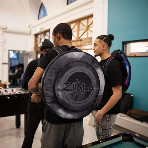 Cymbal-Student-Bags-Black-Raincloud-Lifestyle-1_1500x
