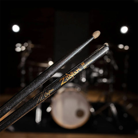 Z-Custom-5B-Black-Chroma-Sticks_Lifestyle-1_1500x
