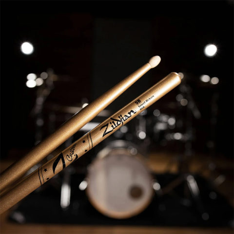 Z-Custom-5B-Gold-Chroma-Sticks_Lifestyle-1_1500x