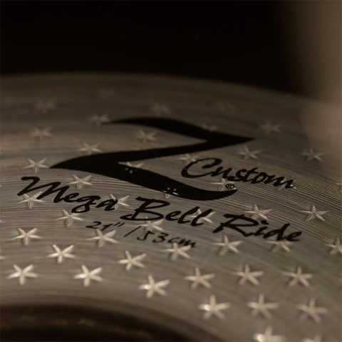 Z-Custom_21-Mega-Bell-Ride_Lifestyle-3_1500x