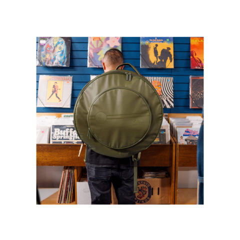 ZXCB00622_Z-GIG-22-CYMBAL-BAG-SGE_Lifestyle-2_1500x