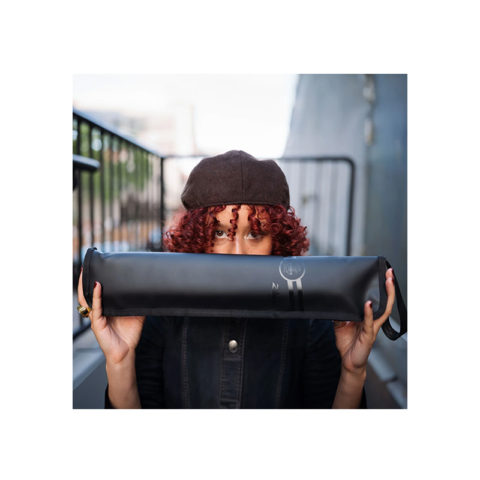 ZXSB00401_Z-GIG-MINI-STICK-BAG-BLK_Lifestyle-1_1500x