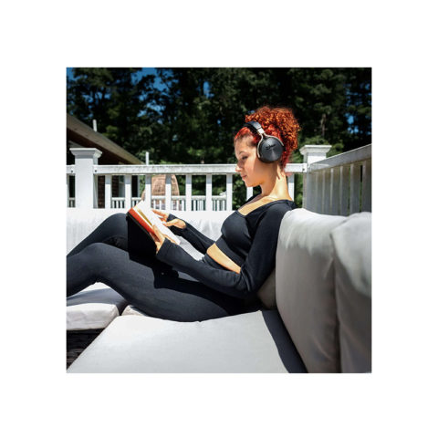Zildjian-ALCHEM-E-Perfect-Tune-Headphones-Black-Product-Lifestyle-4_1500x