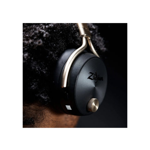Zildjian-ALCHEM-E-Perfect-Tune-Headphones-Black-Product-Lifestyle-5_1500x