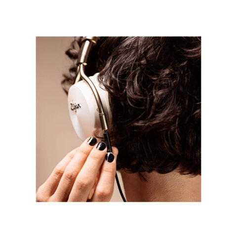 Zildjian-ALCHEM-E-Perfect-Tune-Headphones-Sandstorm-Product-Lifestyle-3_1500x